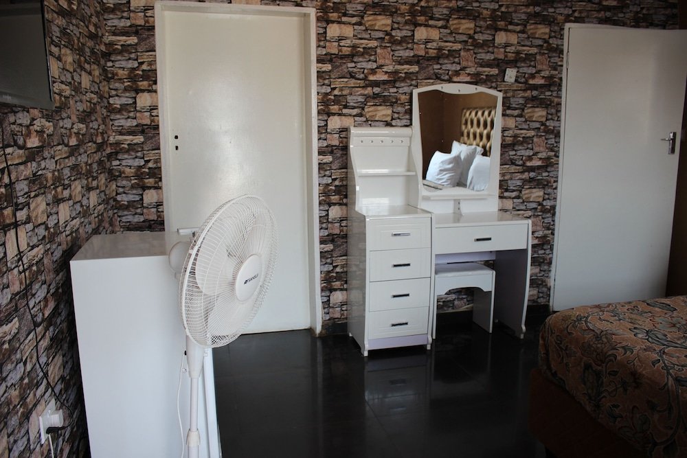 libala south executive lodge