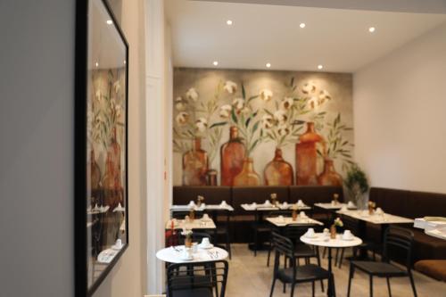 reem hotel