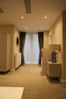 reem hotel