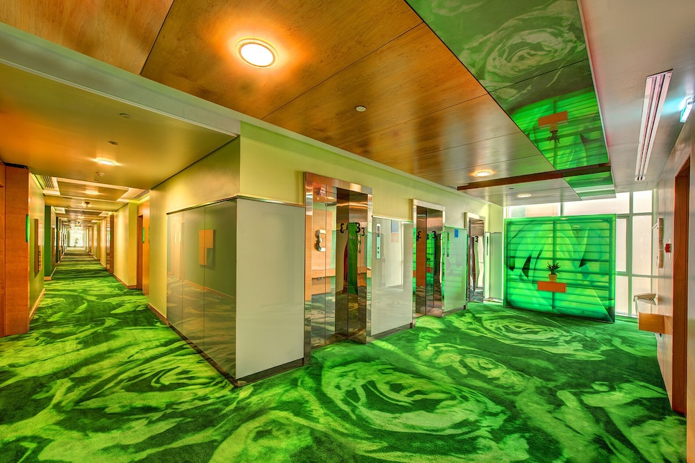 Al Khoory Executive Hotel,Near Jumeirah Mosque,3 star