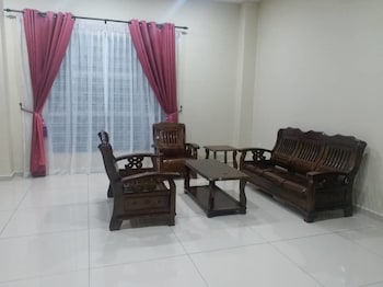 Thibas Homestay Sungai Pelek,In Sungai Pelek,2 star