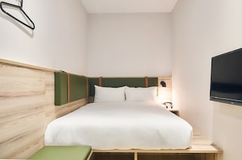 checkinn express new taipei tamsui