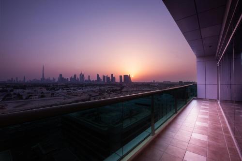 movenpick hotel and apartments bur dubai