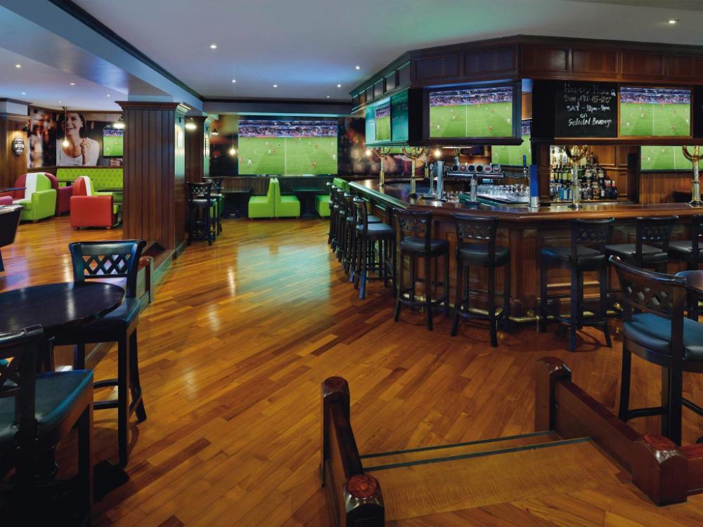 movenpick hotel and apartments bur dubai