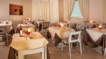 hotel artis