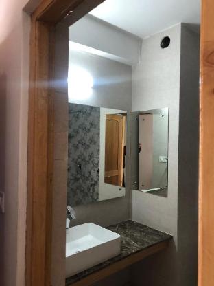 mountain palace inn