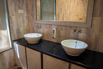 arthigamya spa and resort