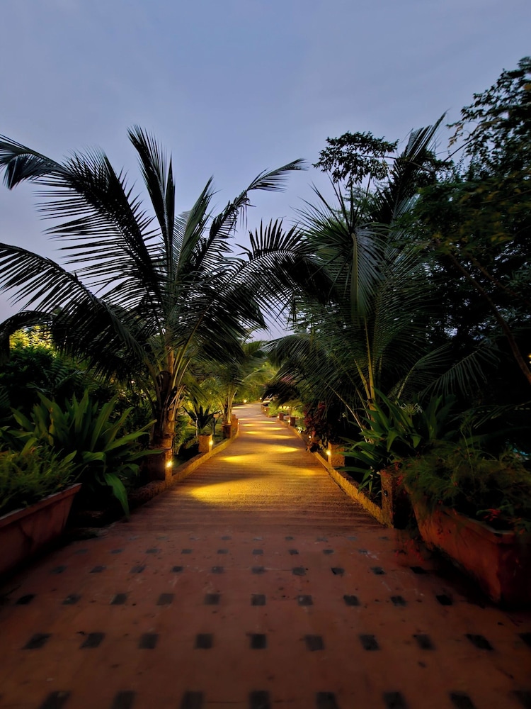 arthigamya spa and resort