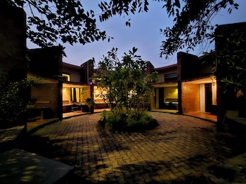 arthigamya spa and resort