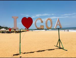red rock arambol beach