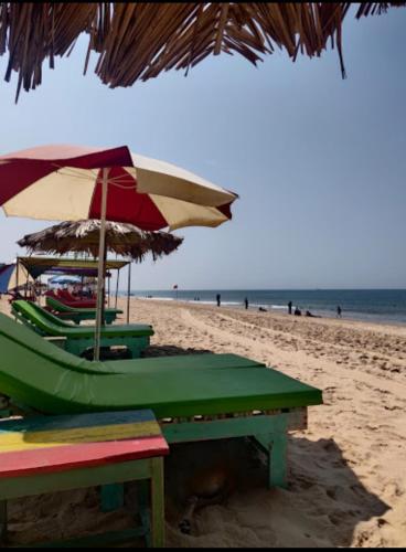 red rock arambol beach