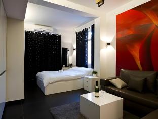 the elliot hotel