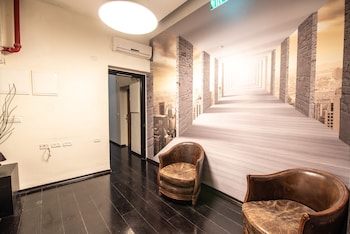 The Elliot Hotel,Near Carmel Market,0 star