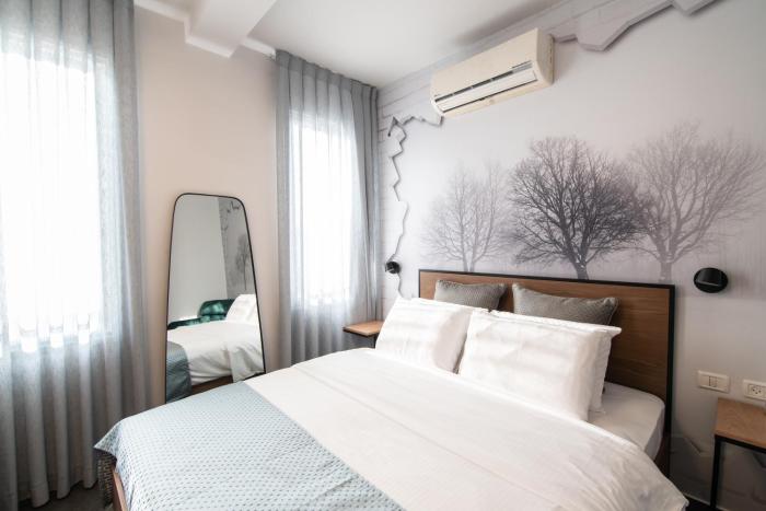 the elliot hotel