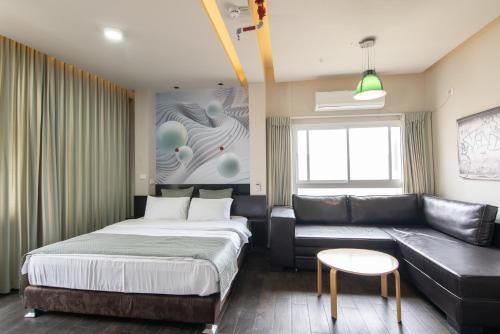 the elliot hotel