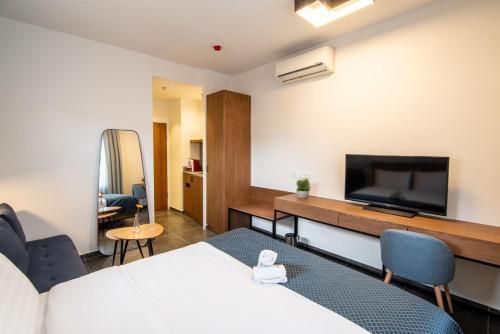 the elliot hotel