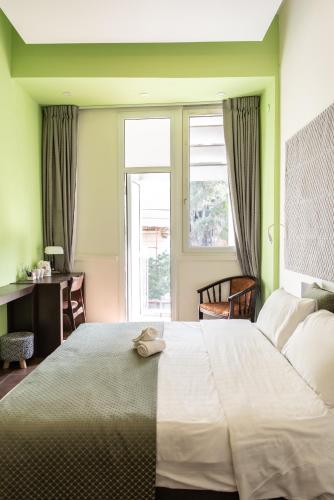 the elliot hotel