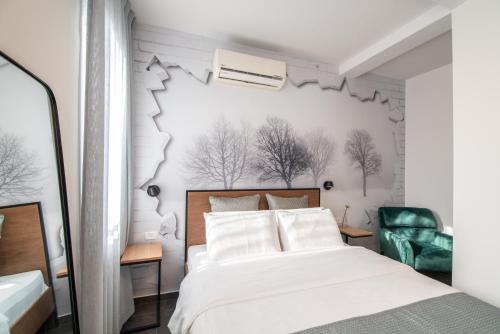 the elliot hotel