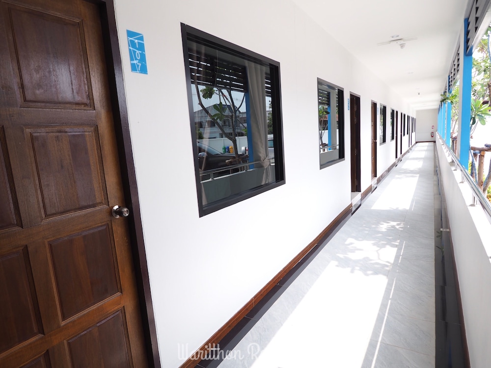 waritthon residence