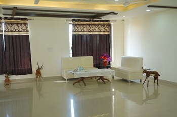 Pink Park By Panache Hotels,Bir>>Baijnath,3 star