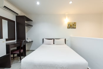 hollitel hotel
