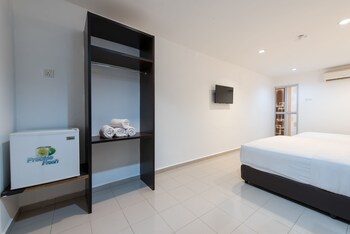 hollitel hotel