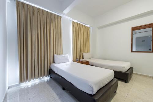 hollitel hotel