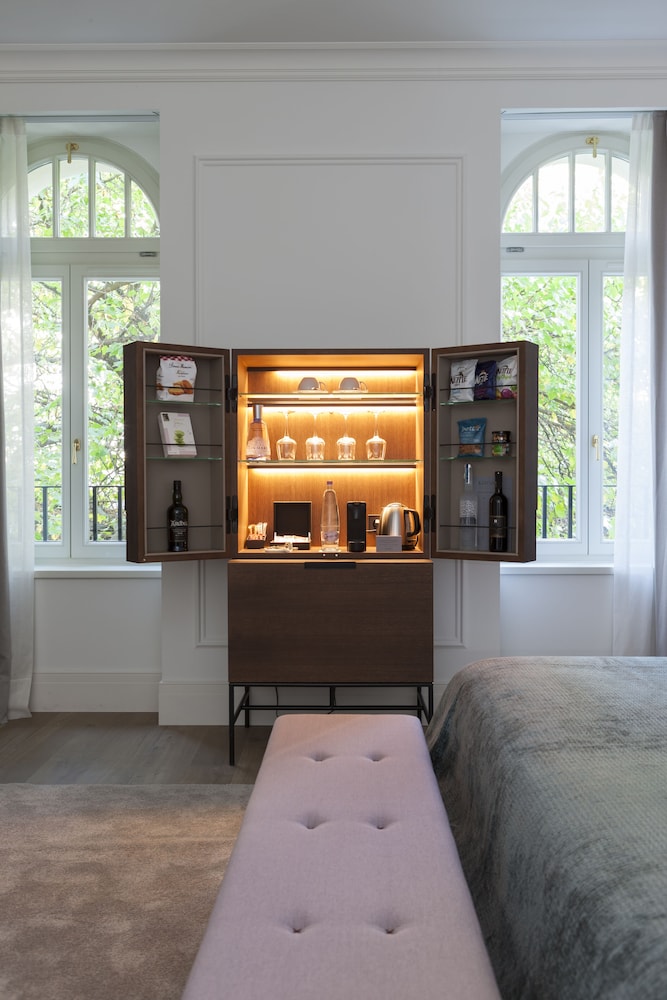 kozmo hotel suites and spa