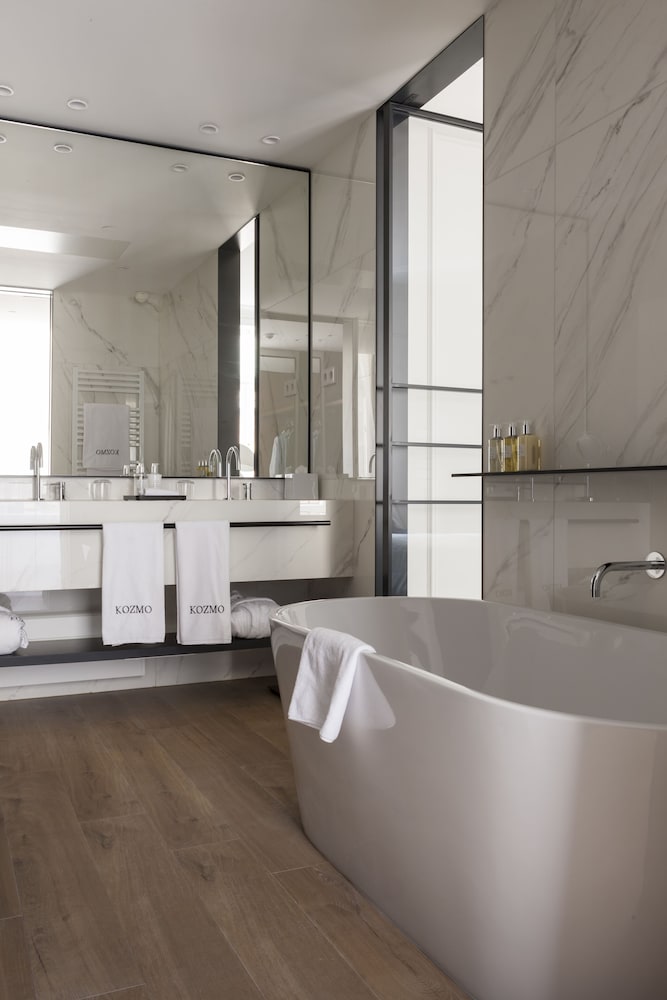 kozmo hotel suites and spa