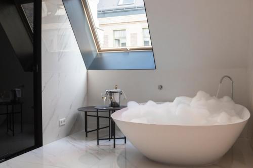 kozmo hotel suites and spa