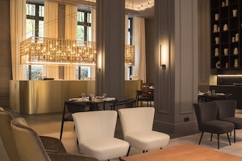 kozmo hotel suites and spa