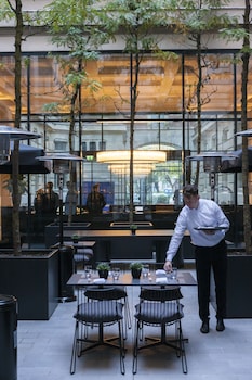 kozmo hotel suites and spa