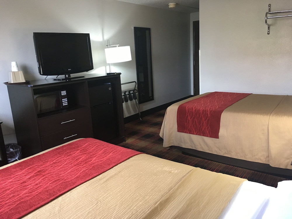 super 8 by wyndham ames