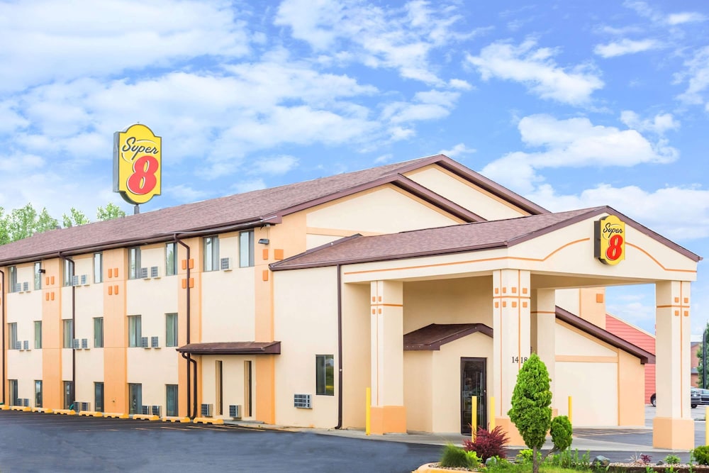 super 8 by wyndham ames