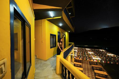 shalom backpackers rishikesh adults only