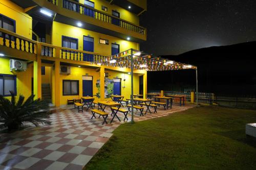 shalom backpackers rishikesh adults only