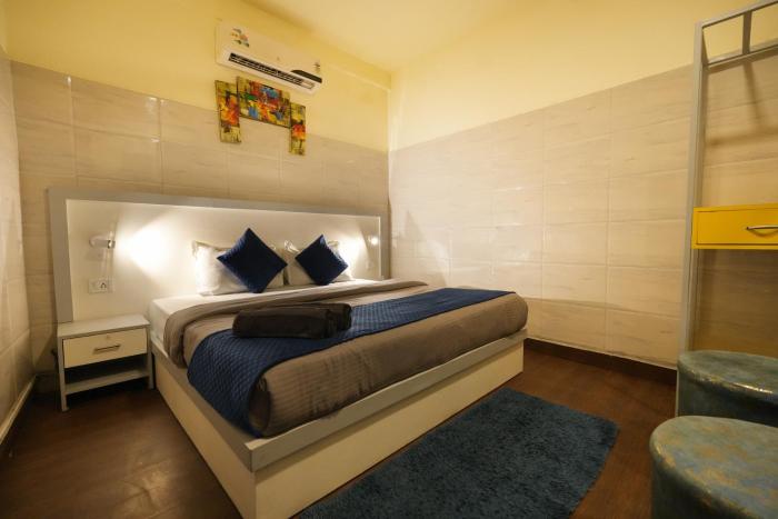 shalom backpackers rishikesh adults only