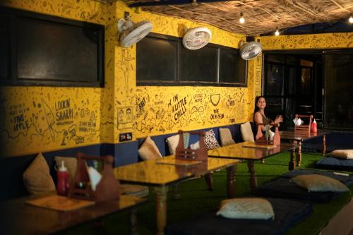 shalom backpackers rishikesh adults only