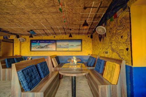 shalom backpackers rishikesh adults only