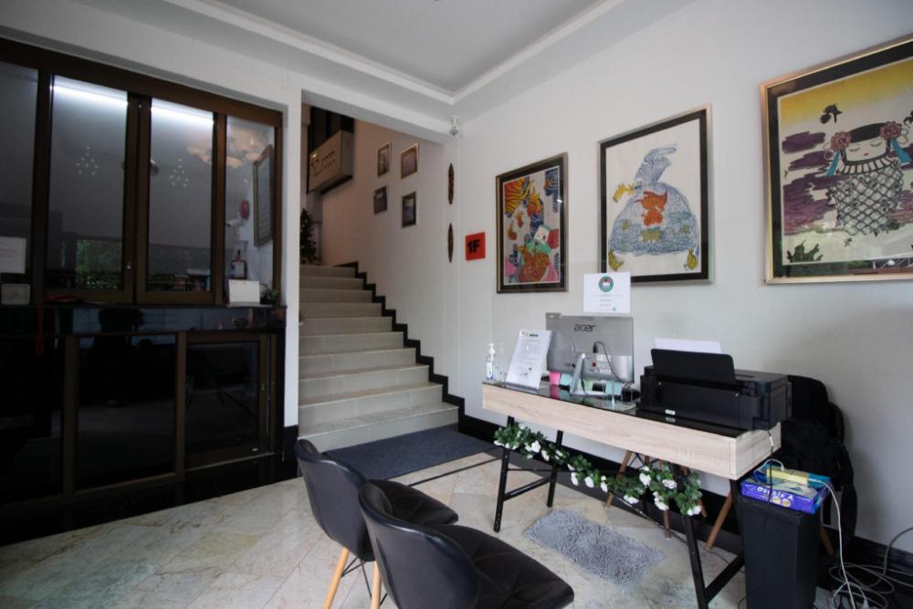 the 168 gallery residence