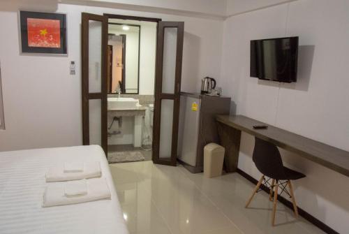 the 168 gallery residence