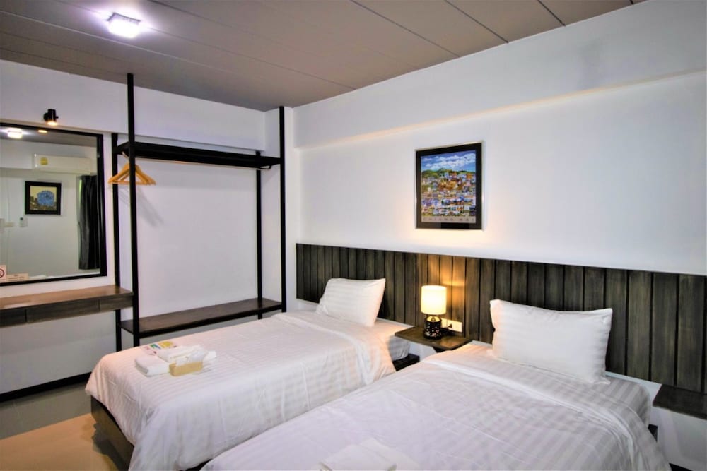 the 168 gallery residence