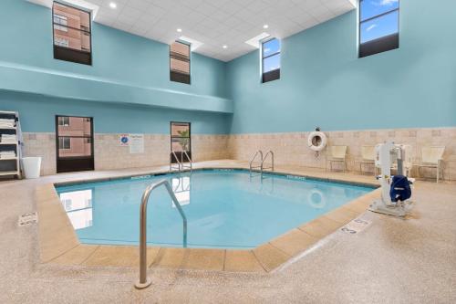 holiday inn dubuque galena by ihg