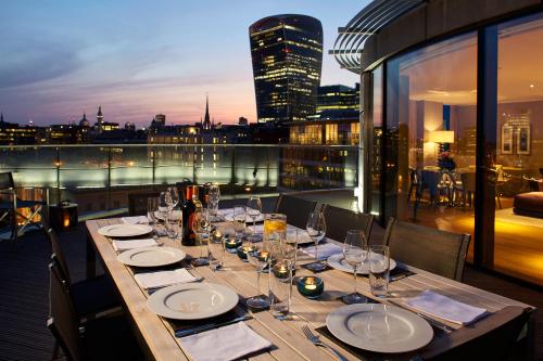 Cheval Three Quays At The Tower Of London,England>>City Of London,5 star