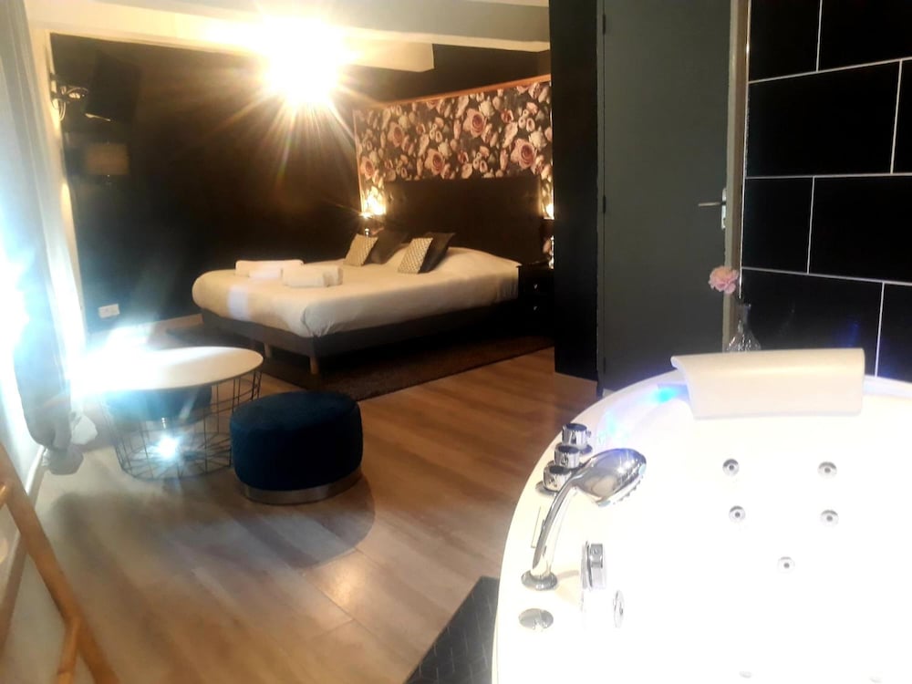 hotel renaissance martigues