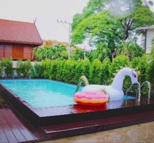 mon muang hotel by zen rooms