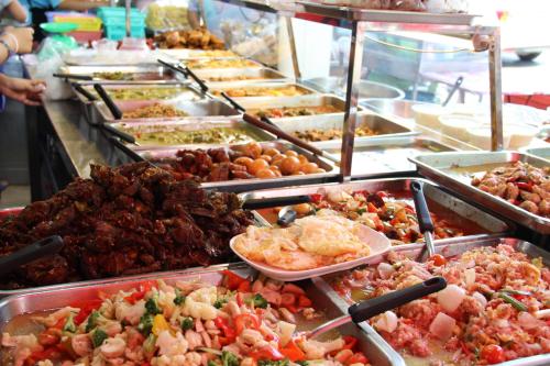 mon muang hotel by zen rooms