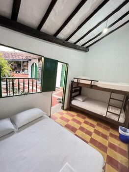 green door hostal san gil hostel