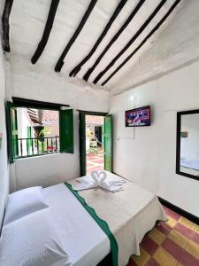 green door hostal san gil hostel