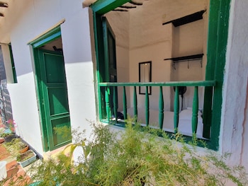 green door hostal san gil hostel